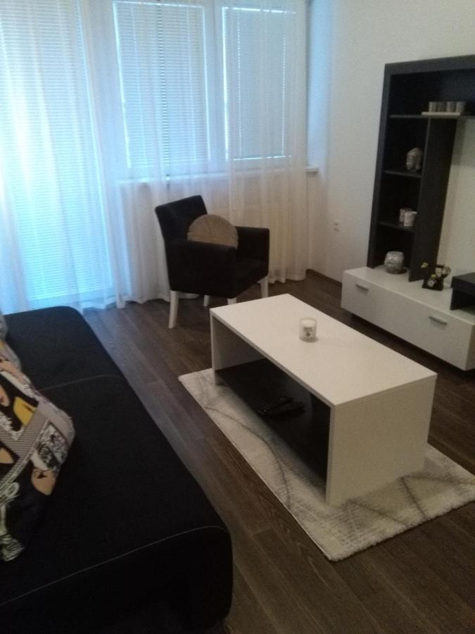Apartment Ivi034 Kragujevac Luaran gambar